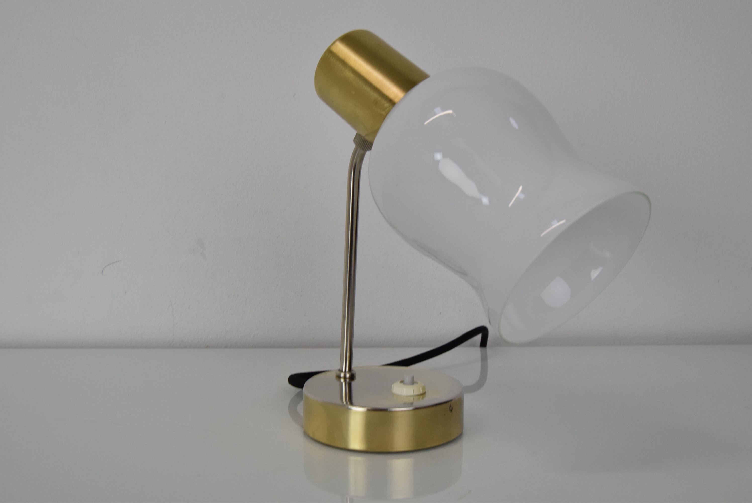 Lampe de table du milieu du siècle Kamenicky Senov, années 1960.