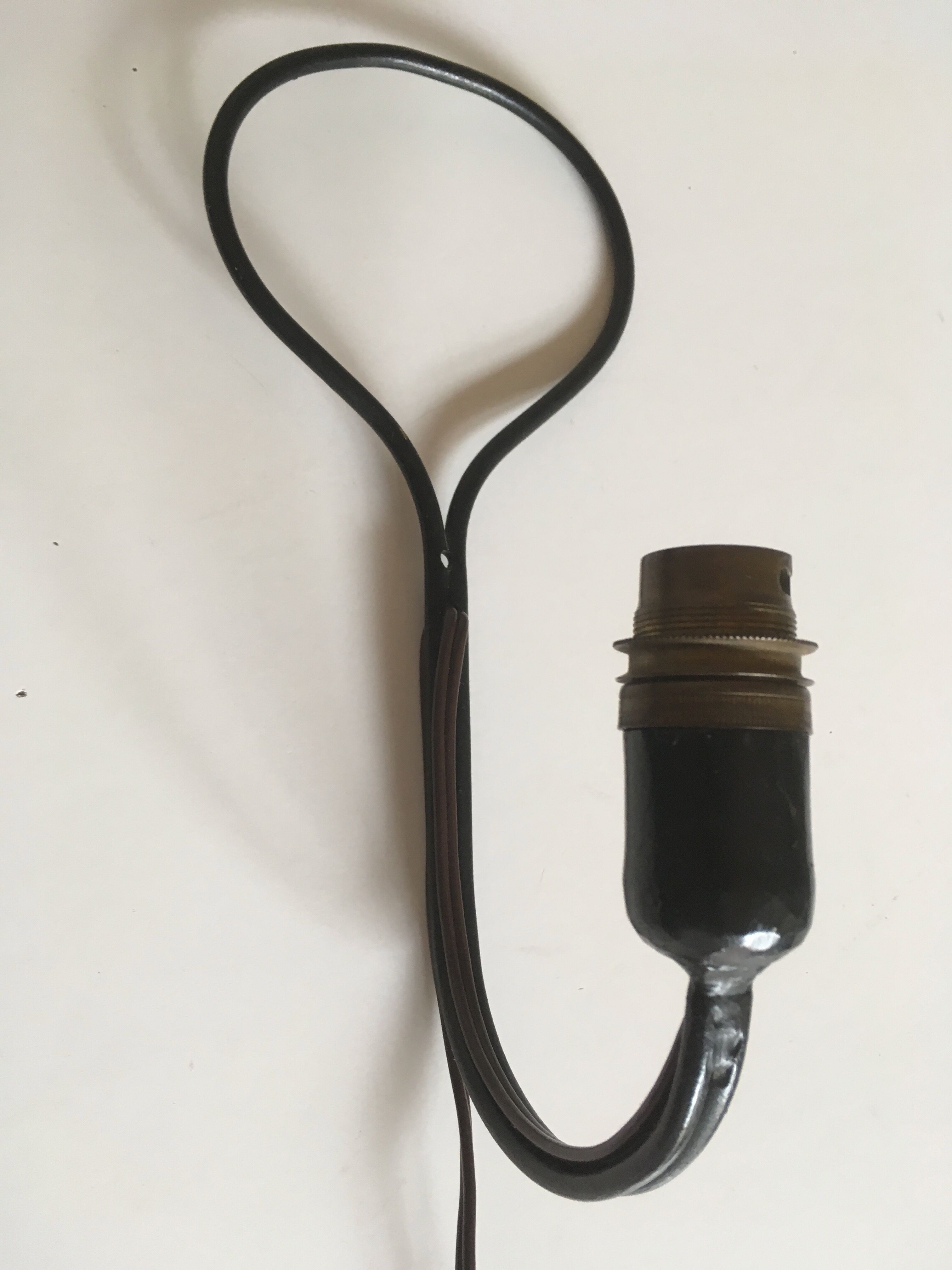 Minimum modernist applies iron curved black