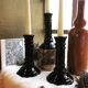 Trio de bougeoirs en porcelaine noire