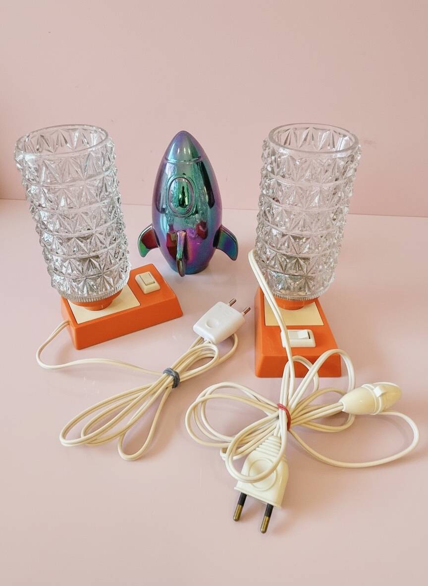 vintage Mid Century Massive 1970 lamps diamond point globes