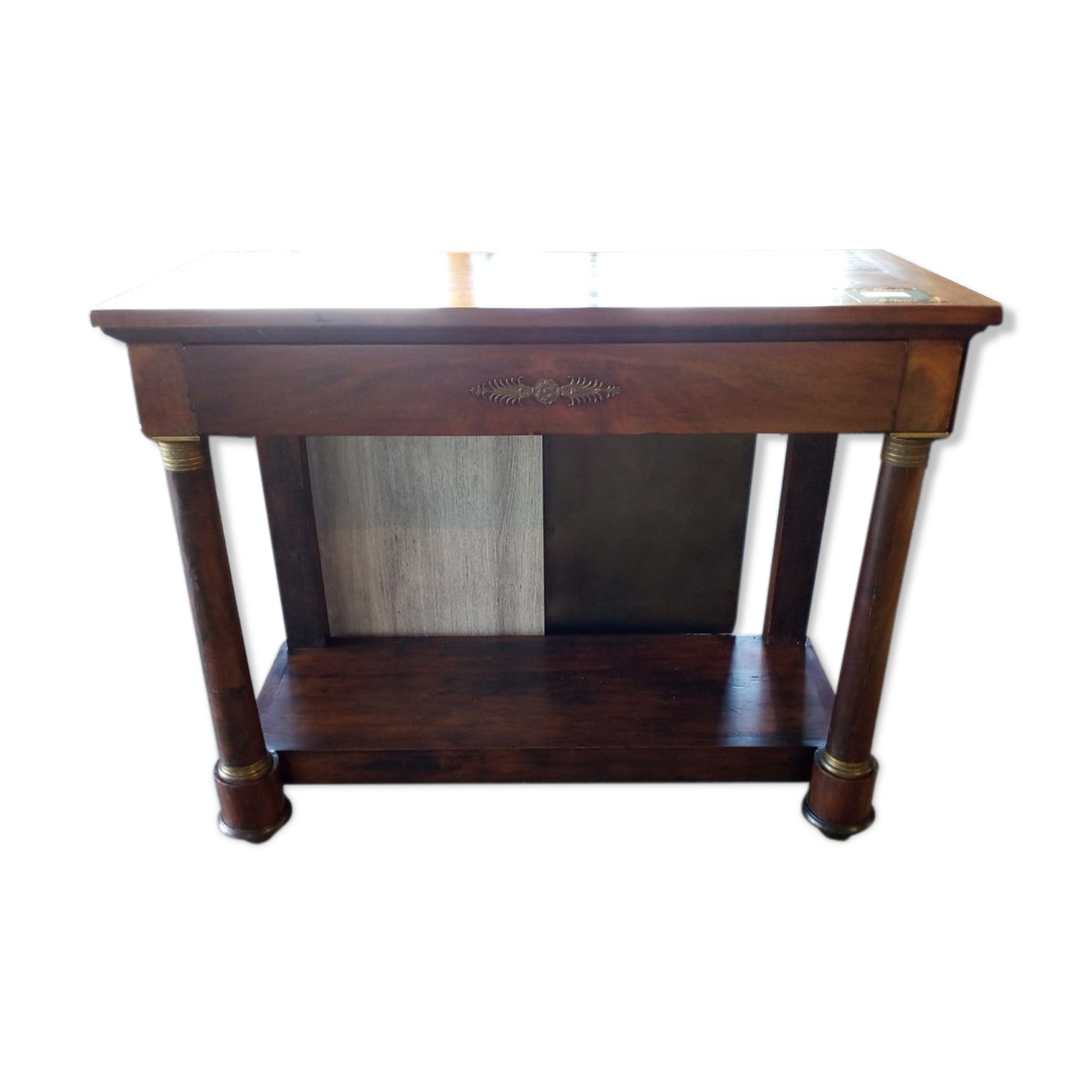 Console style empire