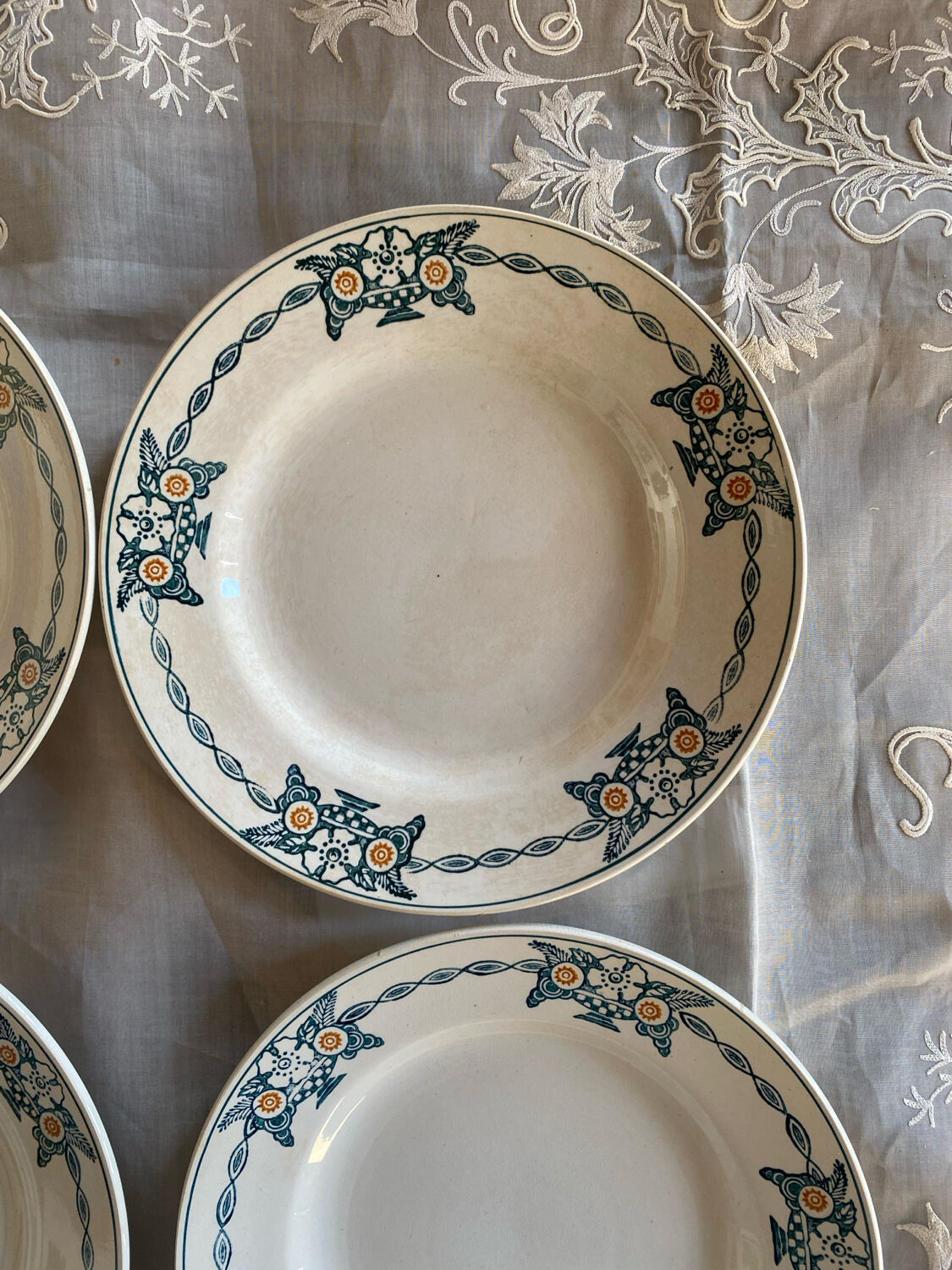 Lot de 4 assiettes plates Saint Amand