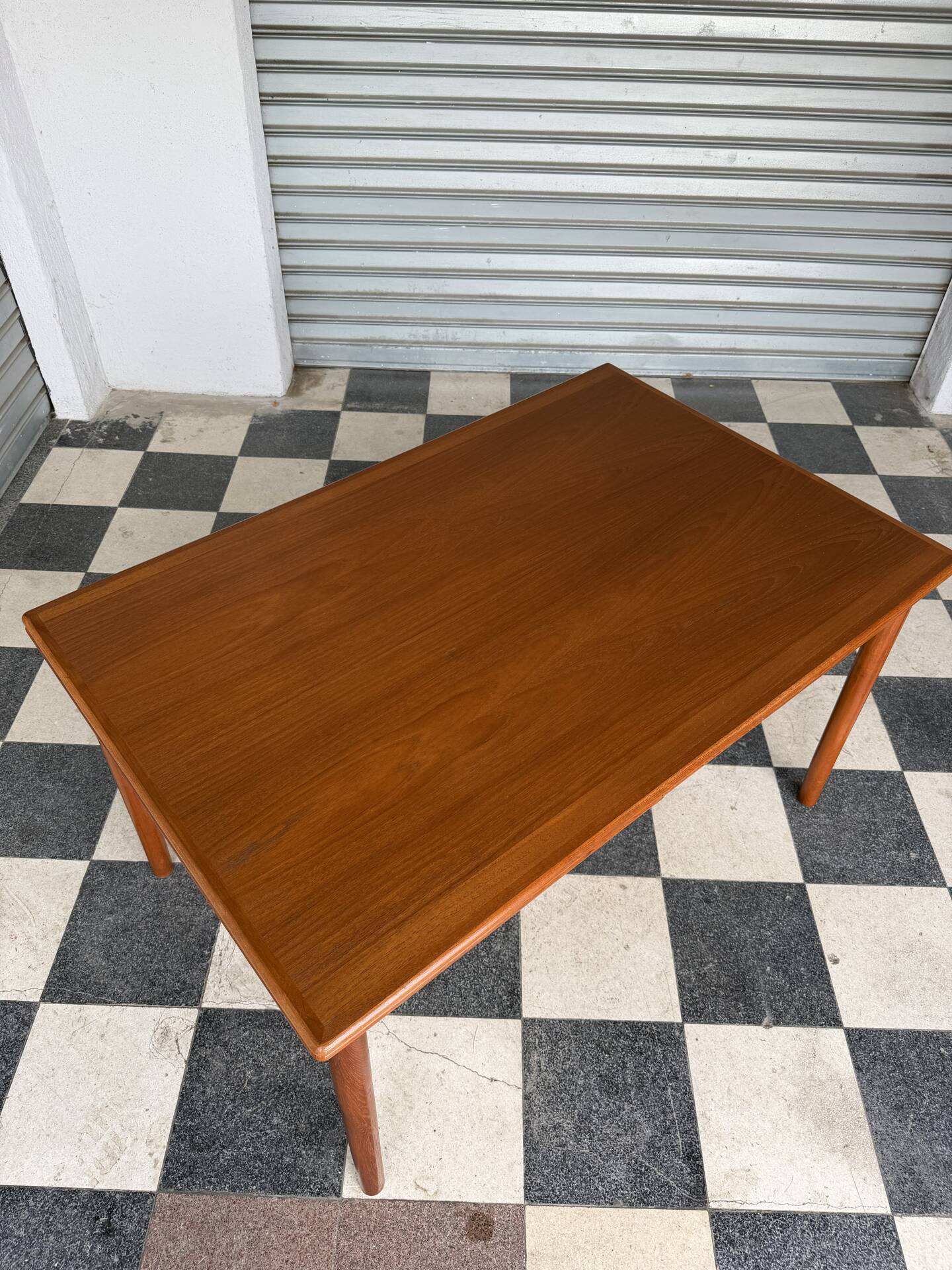 Table danoise en teck