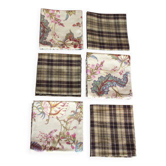 6 brown checkered table napkins with vintage flowers