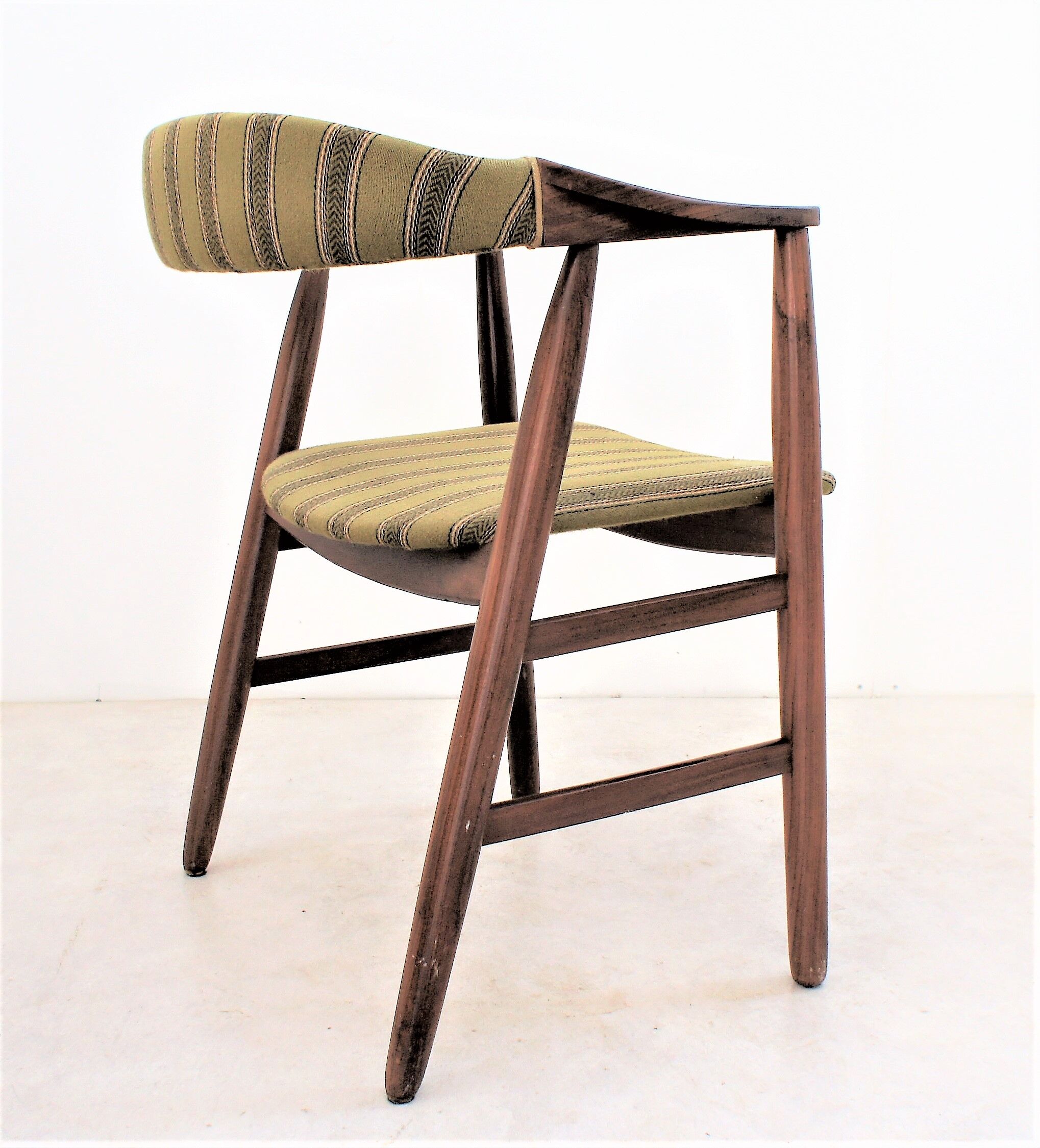 Scandinavian desk chair in teak