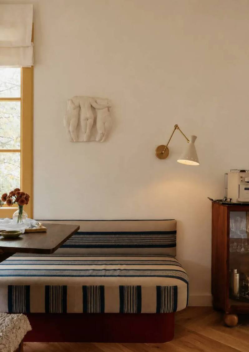 Italian wall light in the style of the 1950s