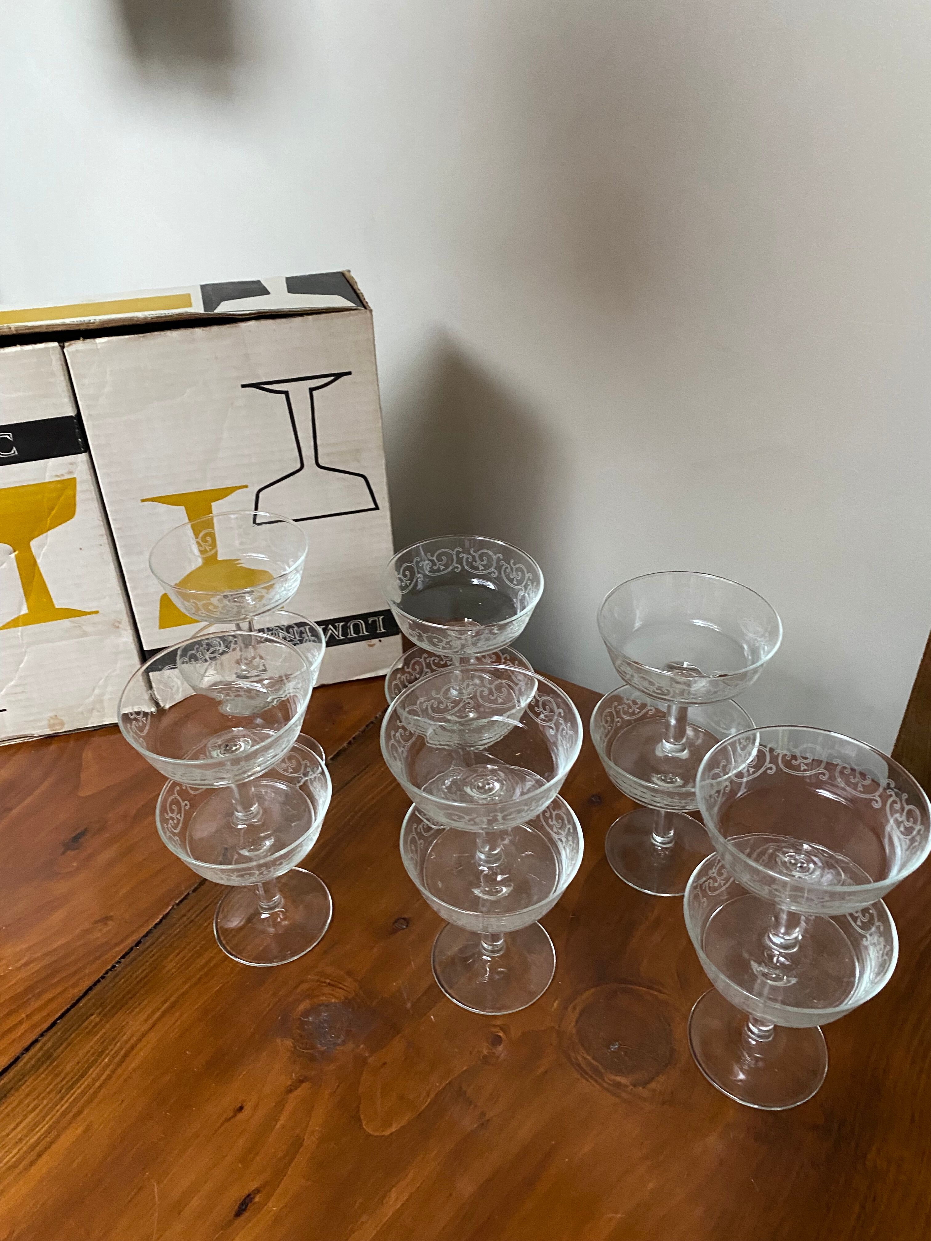Foot glasses