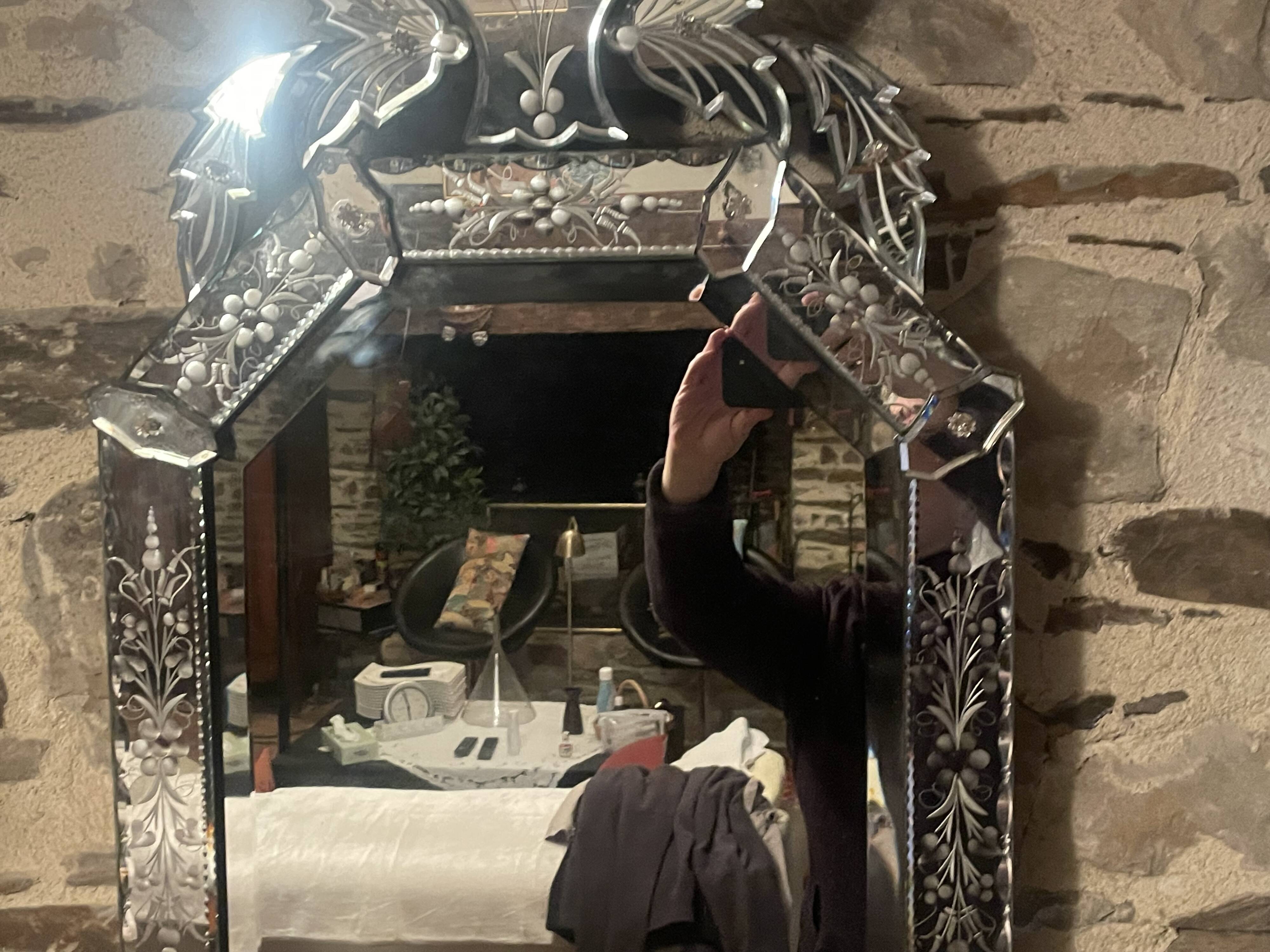 Venetian mirror 19th / 20th century Height 91 x 48.5 x 4 cm