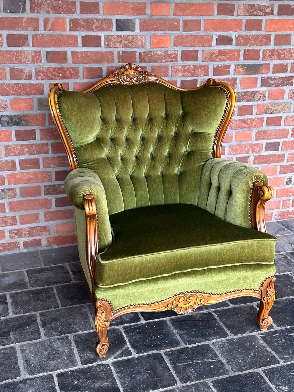 Baroque armchair