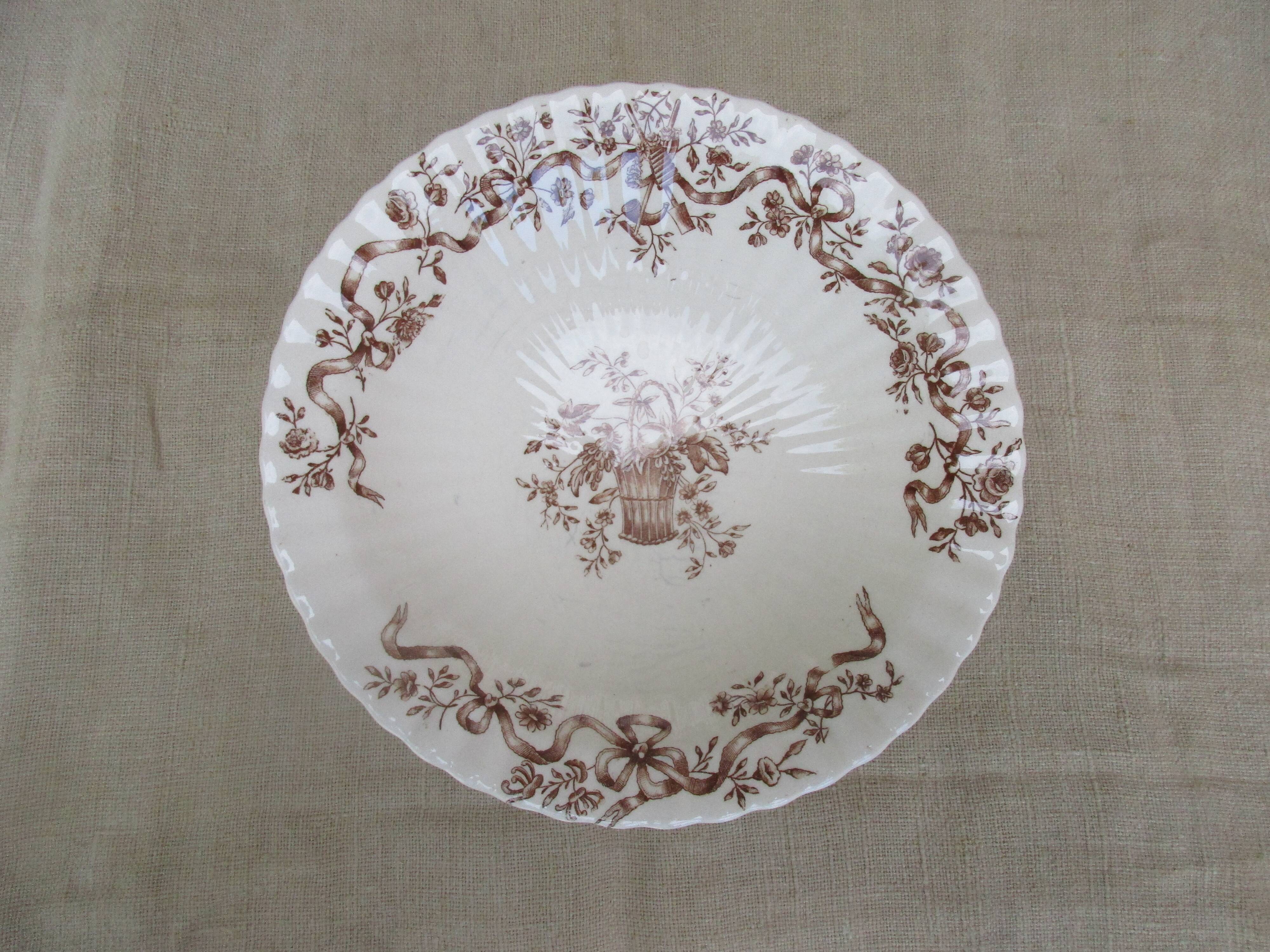 Longchamp compotier with floral ribbon decor