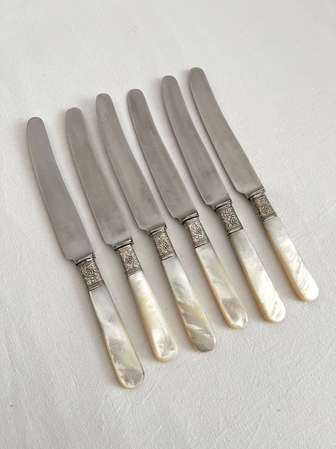6 antique mother-of-pearl and silver-plated metal knives