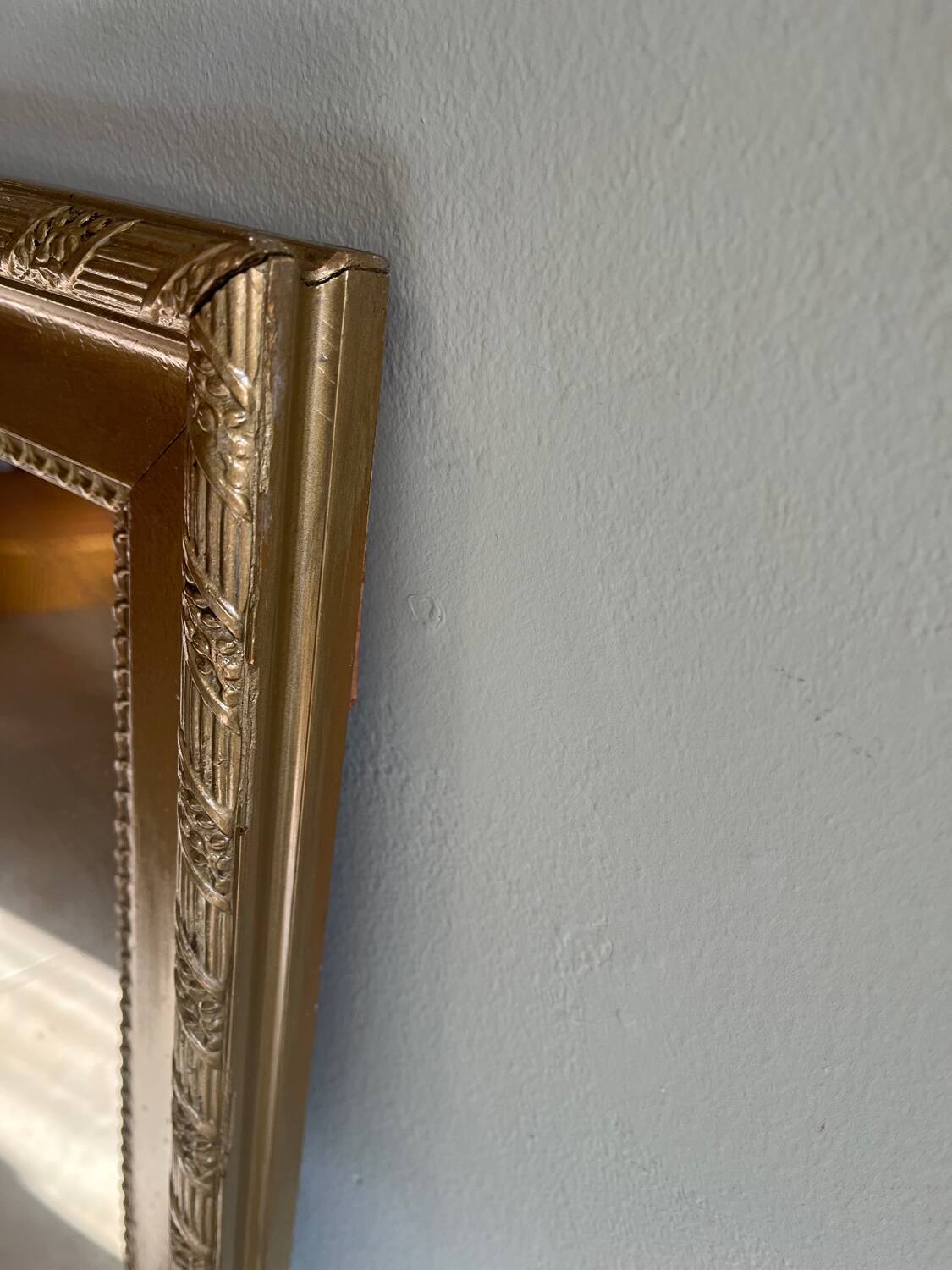 Grand miroir ancien