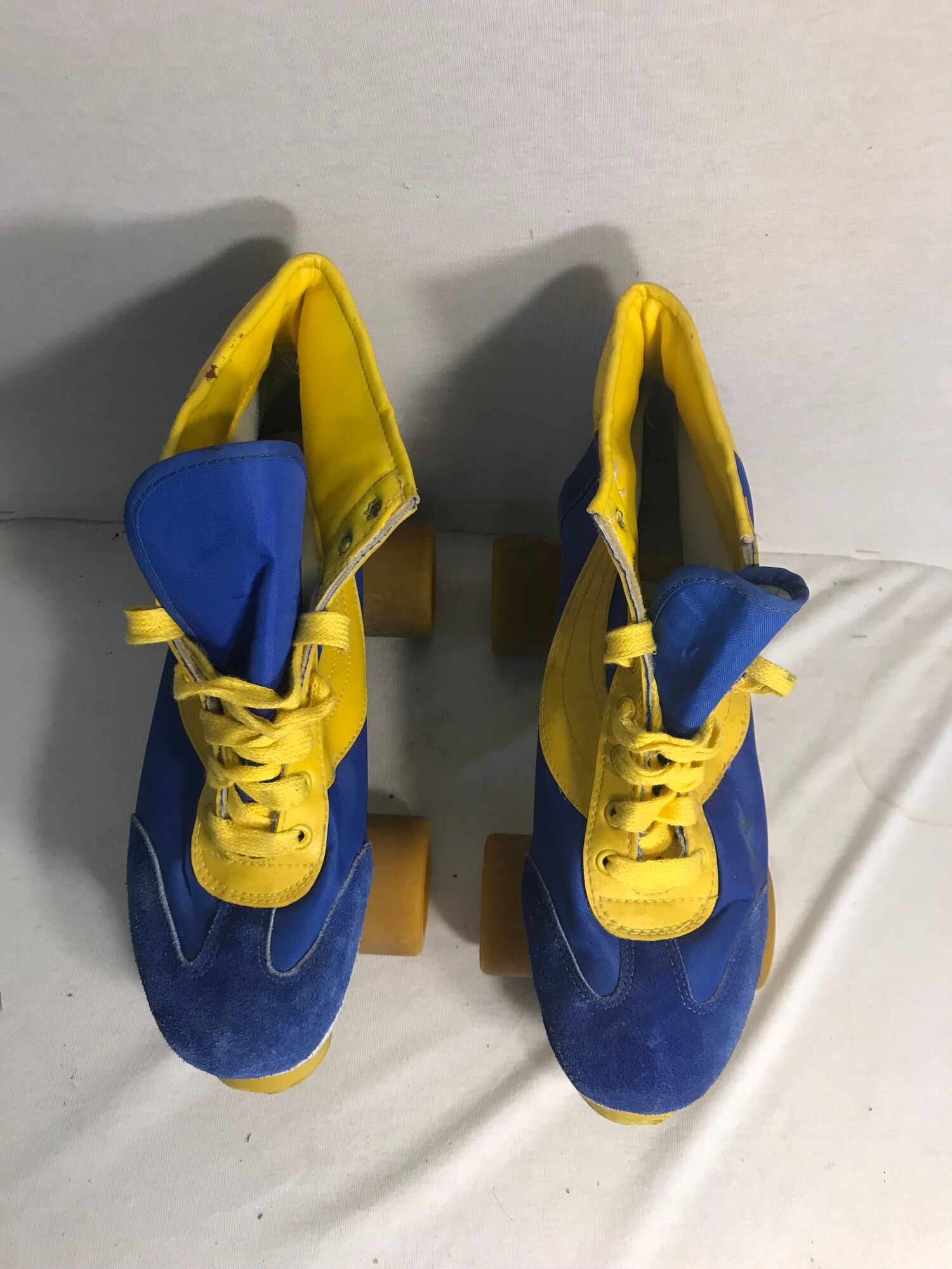 Ancienne paire de patins à roulettes bleu & jaune taille 41