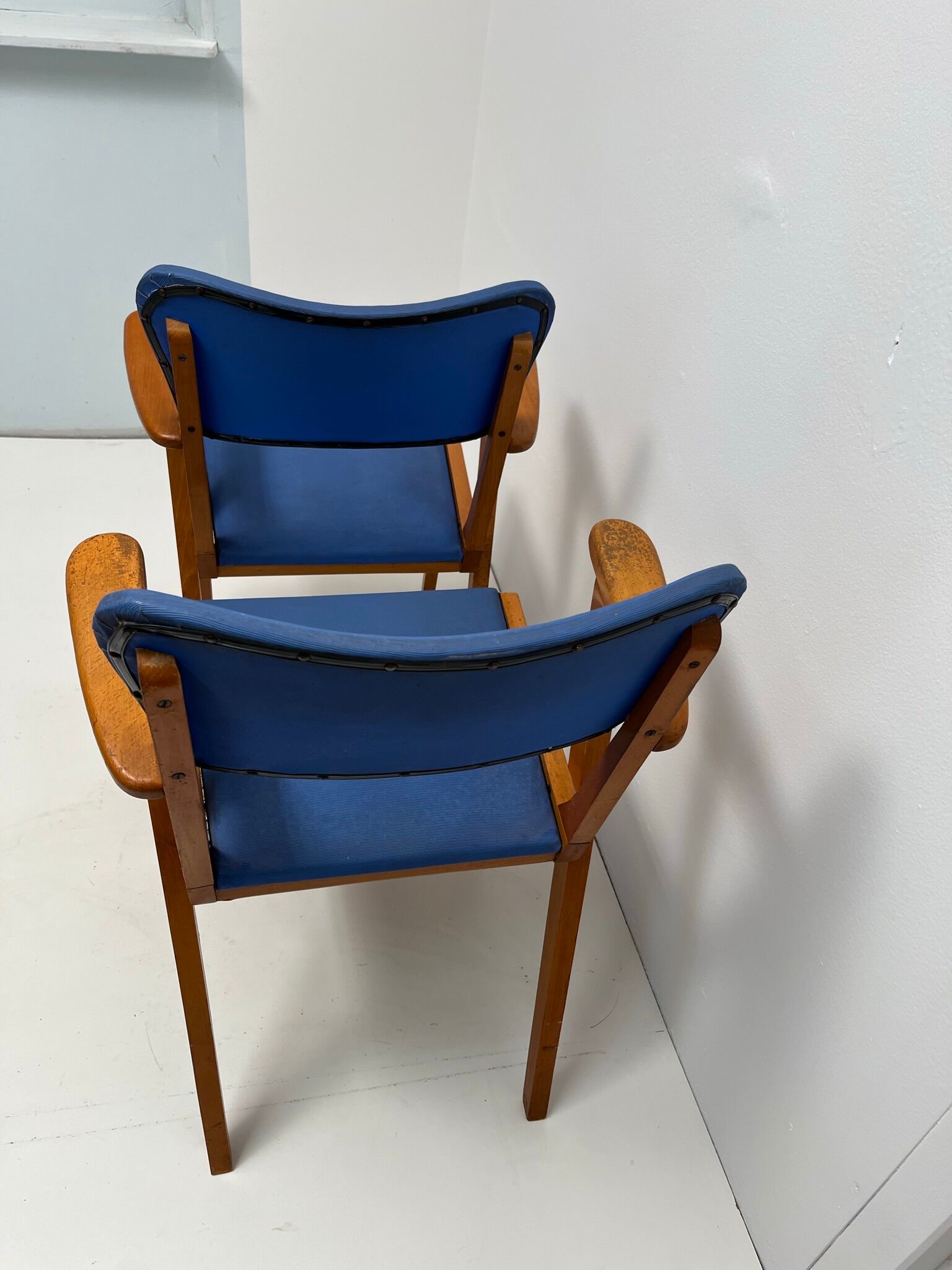 Pair of chairs bridge 50s