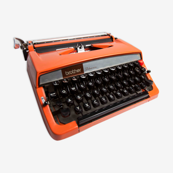 Machine à écrire Brother De Luxe 879 révisée et ruban neuf