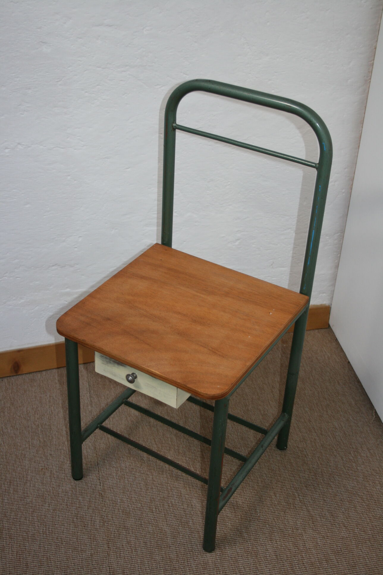 Boarding bedside of the 1960s