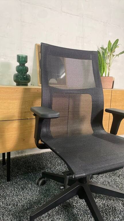 ICF Una Plus Black Office Chair