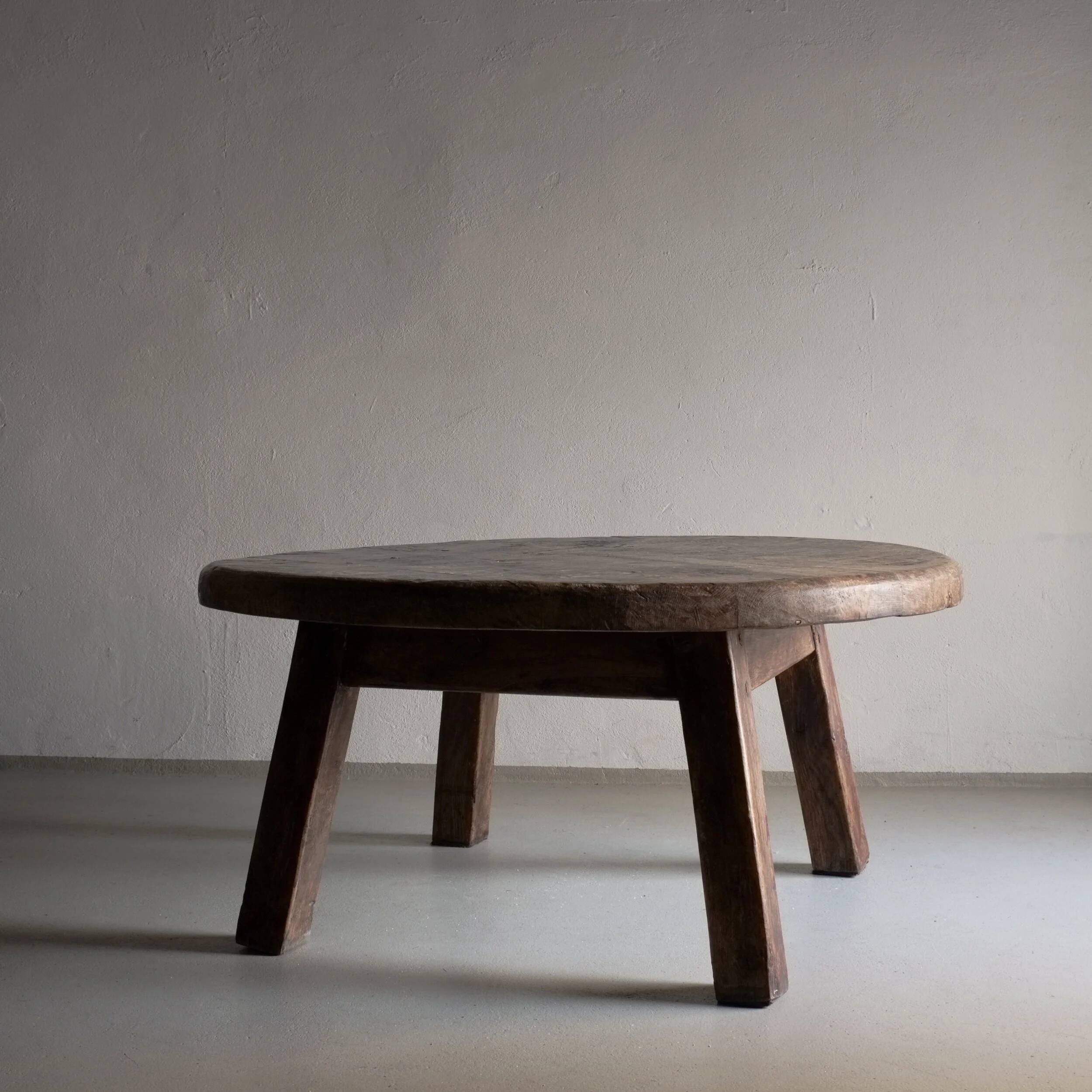Brutalist oak round coffee table, Belgium, 1950s