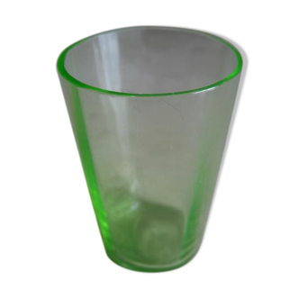 Vintage faceted glass in uraline