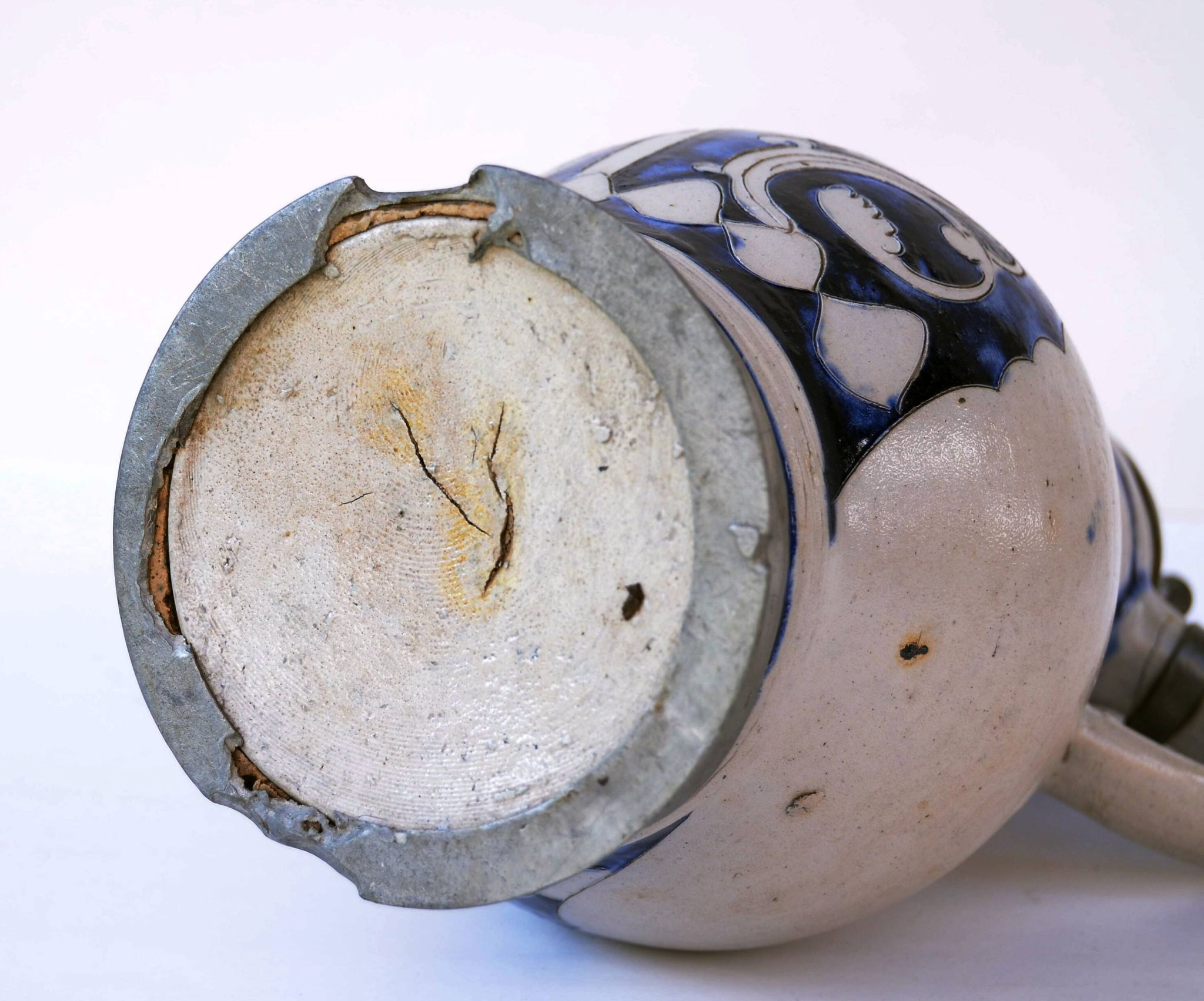 Pichet allemand émaillé Westerwald Biedermeir du XIXe siècle 2,5 L