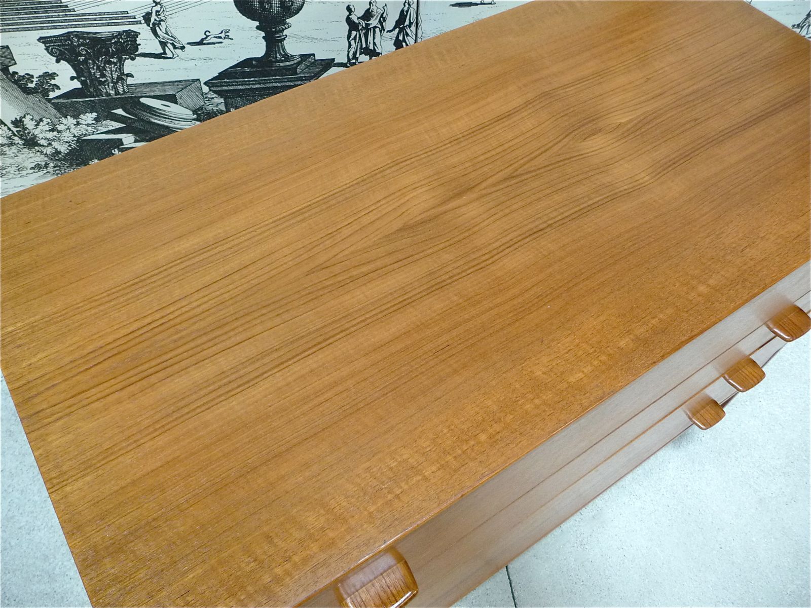 Commode en teck RY16 par Hans J. Wegner pour Ry Møbler, Danemark