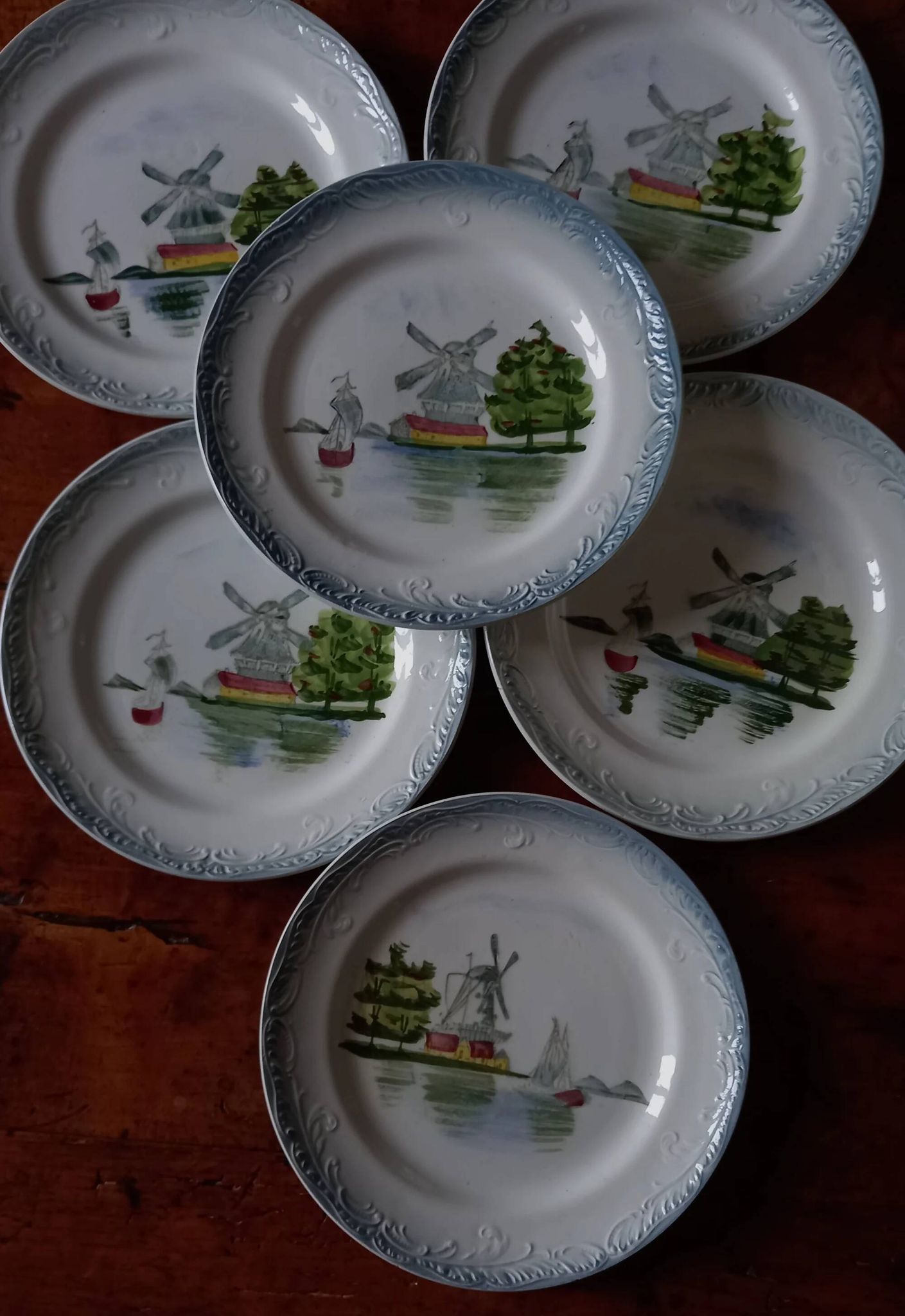 12 assiettes à dessert Saint-Amand