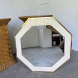 Octagonal mirror in white lacquer with brass surround