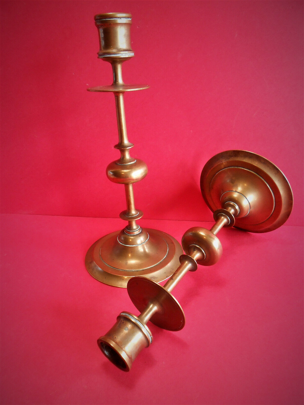 Pair of bougeoirs bronze