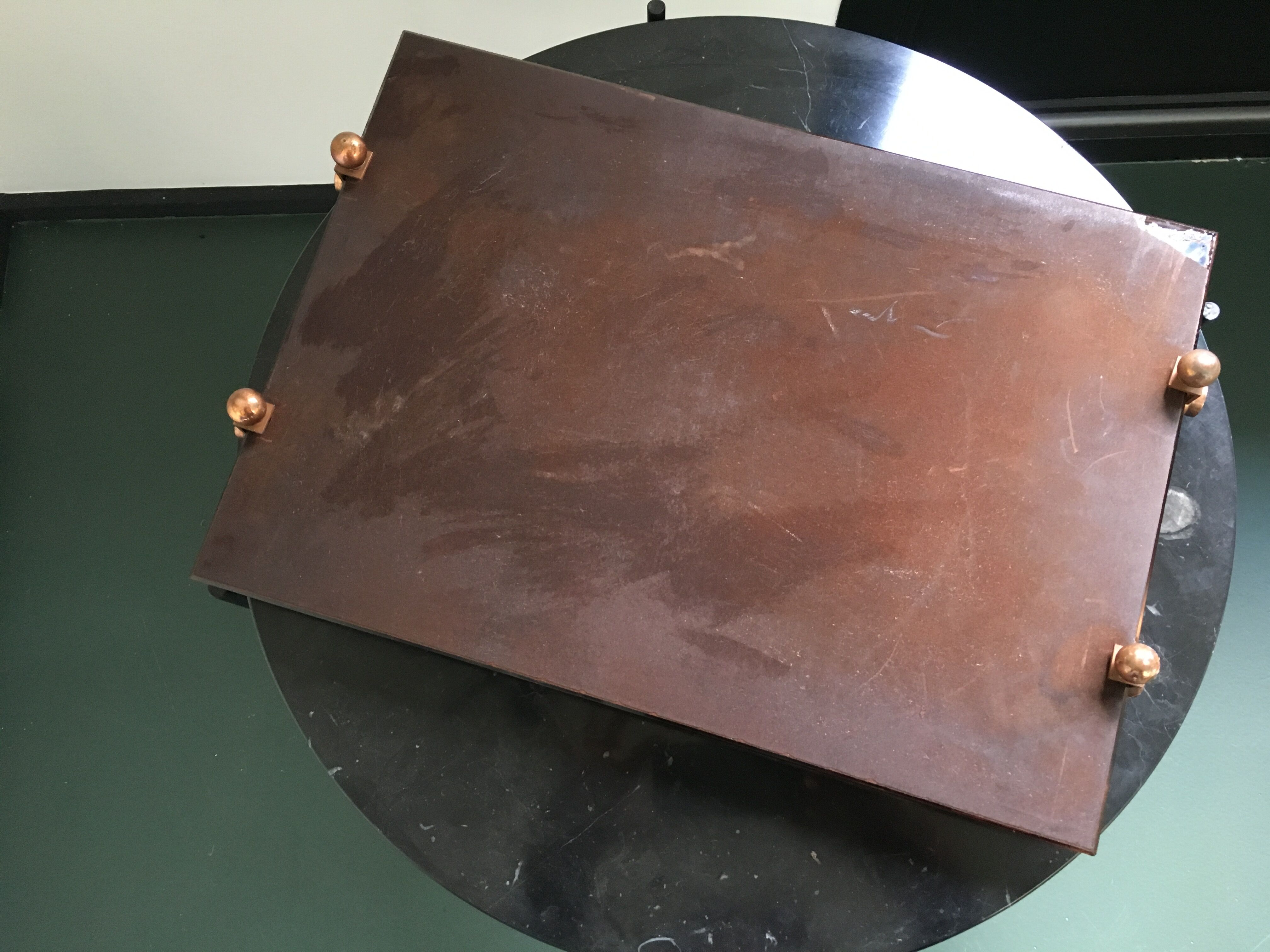Plateau en miroir rose