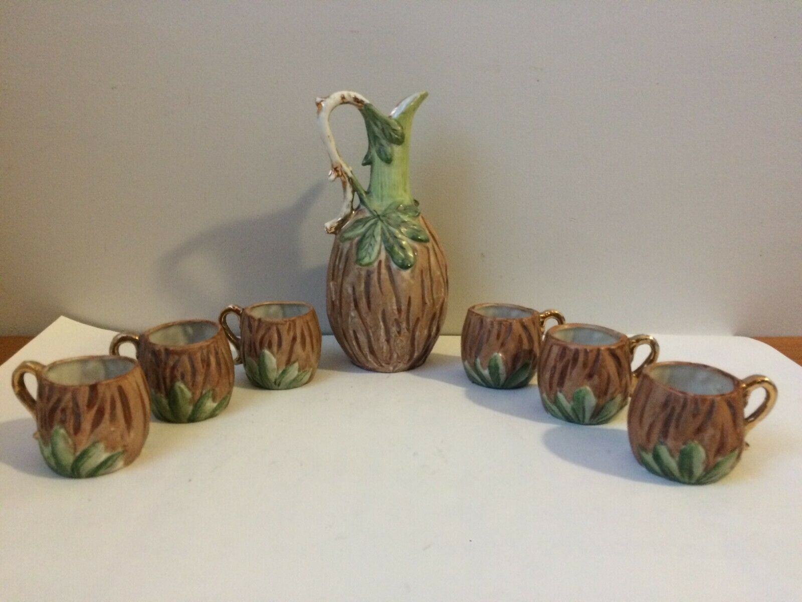 Biscuit liquor service