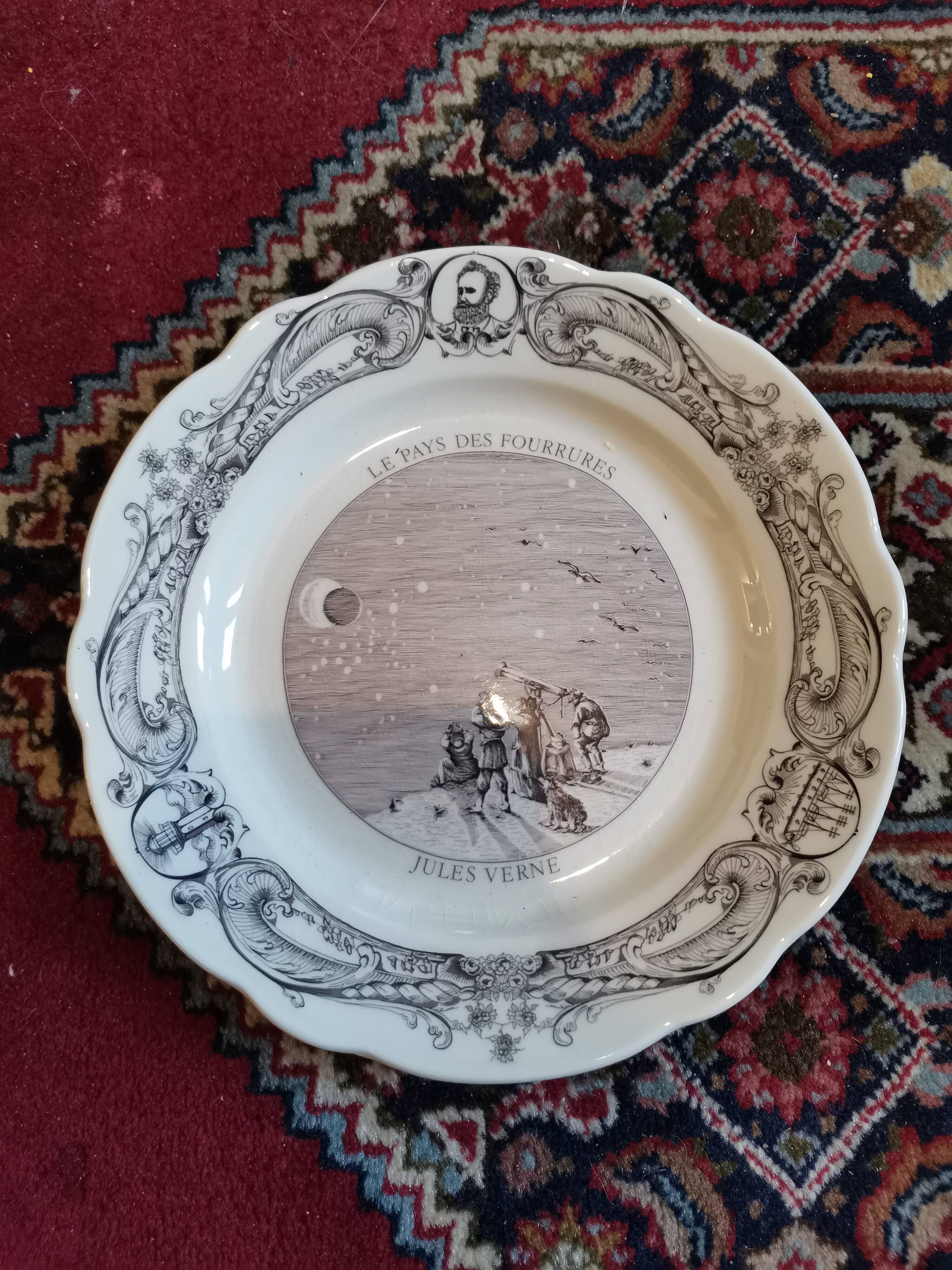 Plate Jules Verne, Michel l'Ormeraie, The land of furs