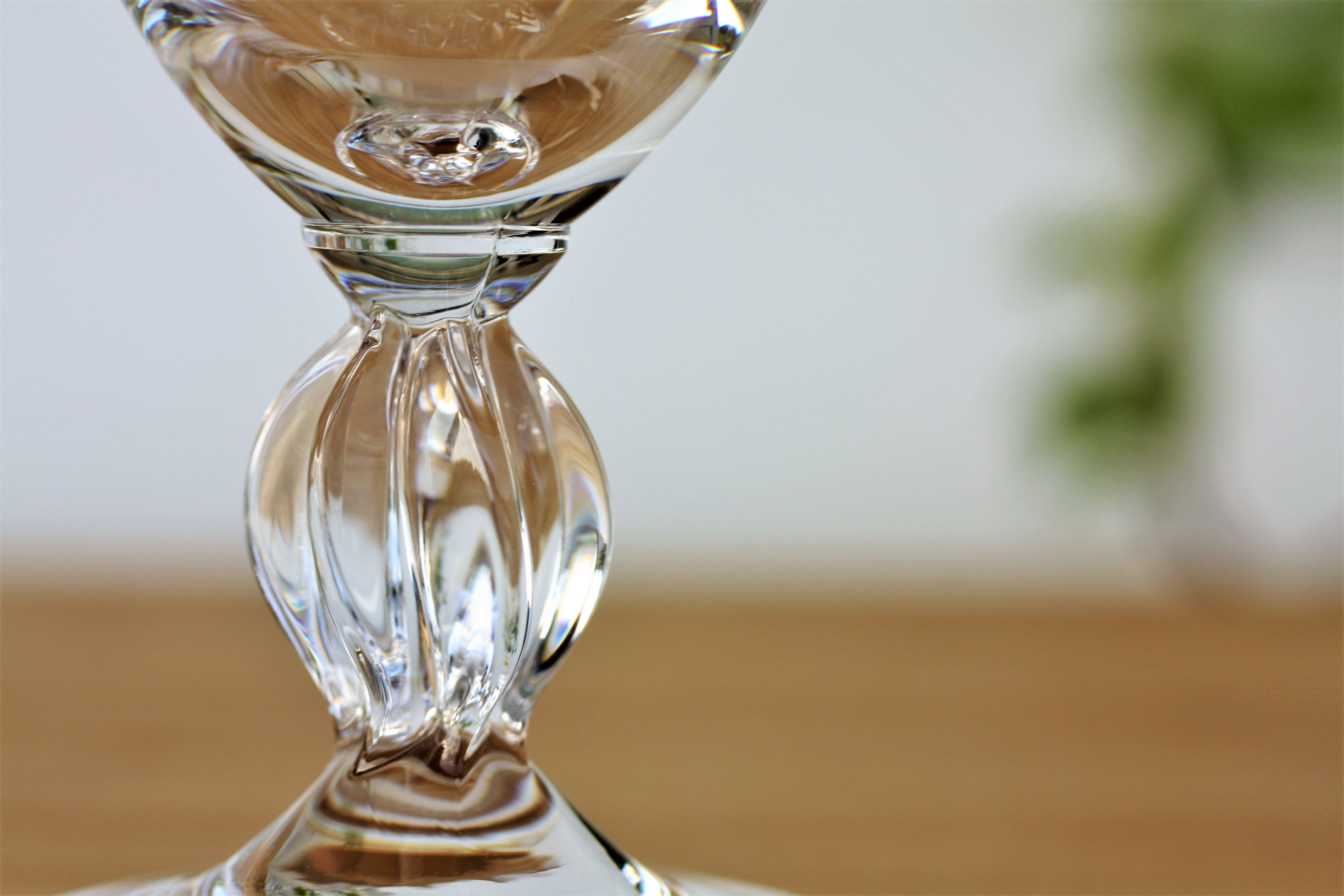 Verre à vin en cristal de Lalique