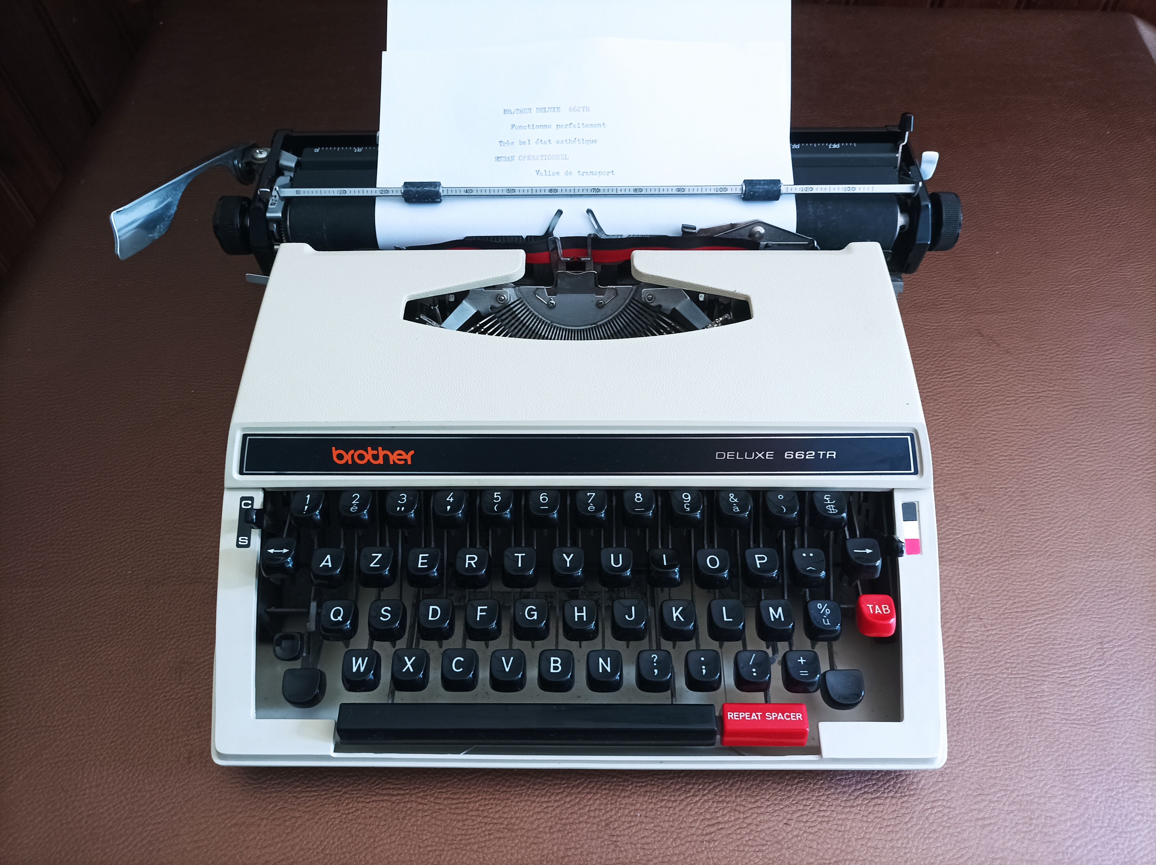 Brother Deluxe 662 TR Typewriter