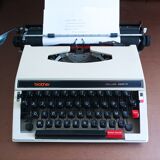 Brother Deluxe 662 TR Typewriter