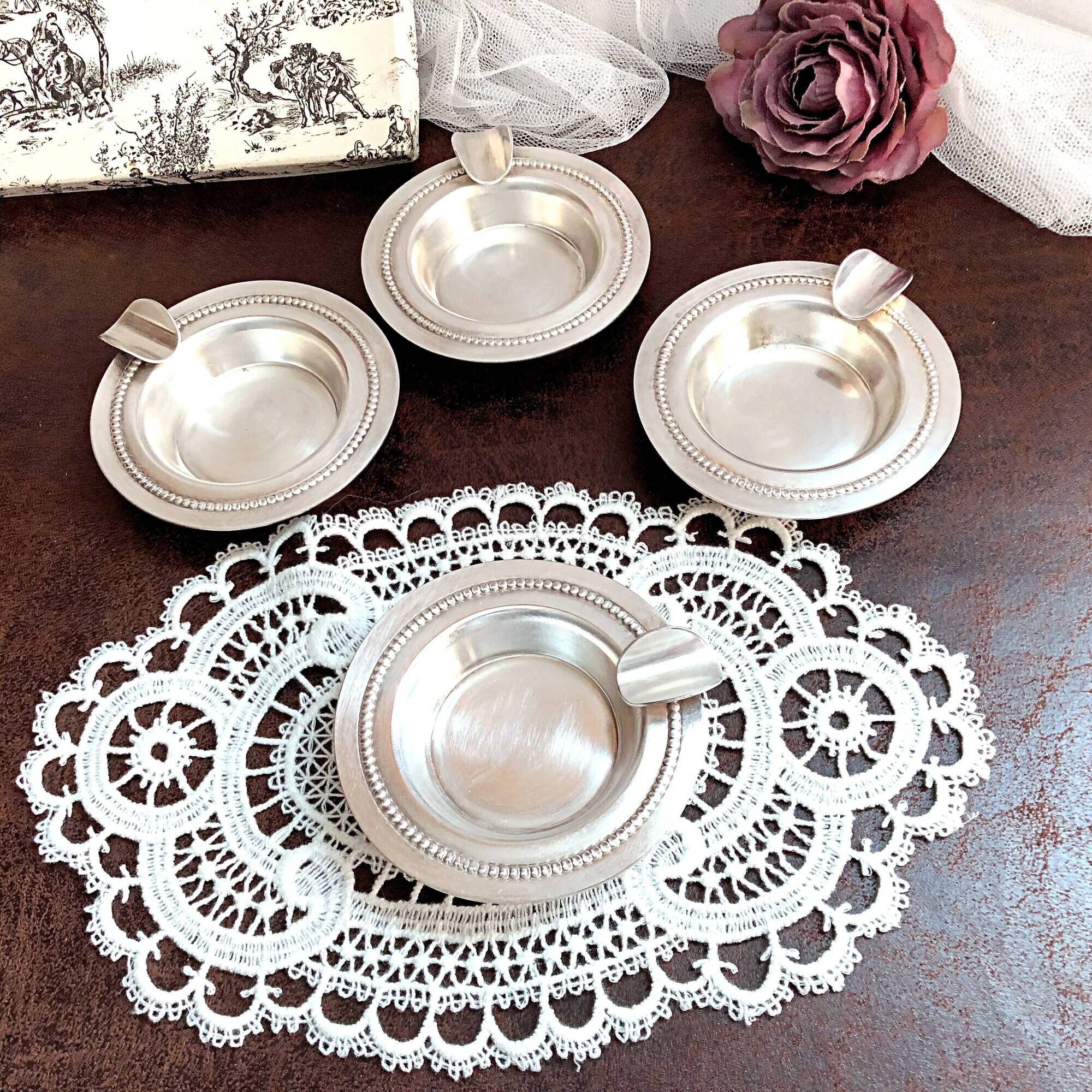 Box of 4 individual silver ashtrays in fine silver France