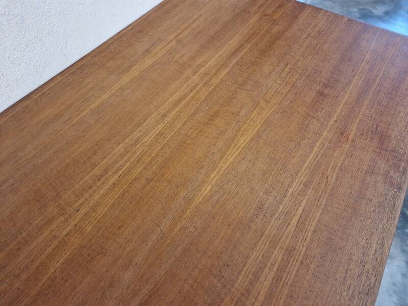 Etienne Fermigier (1932-1973) Aluminium table and black lacquered metal 1960