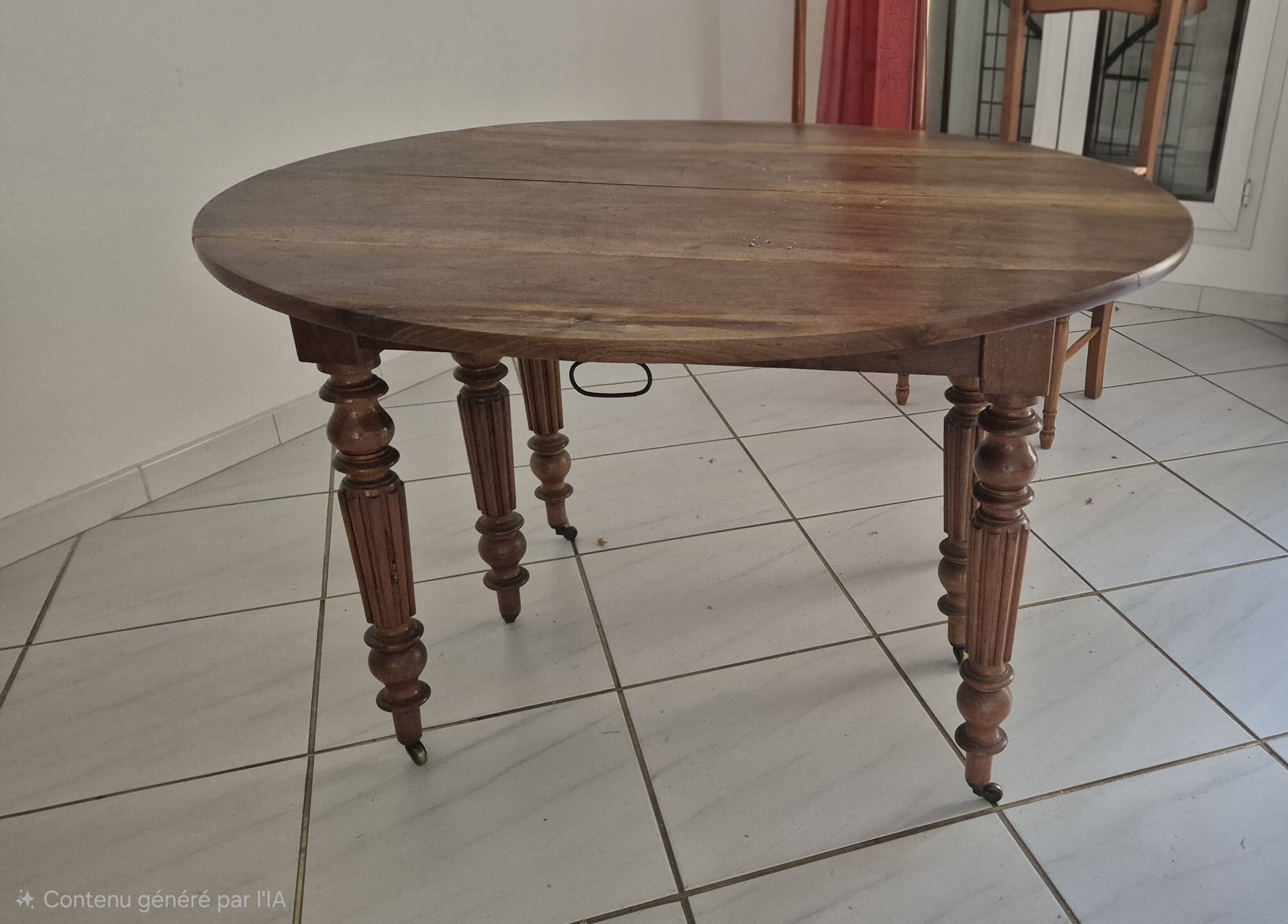 Louis Philippe round table in walnut