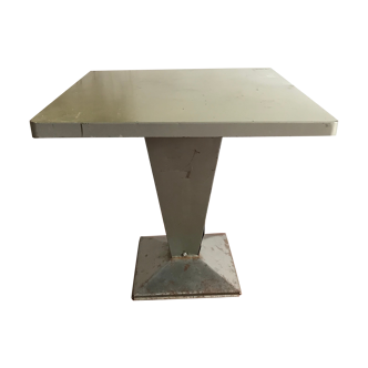 Table Tolix Xavier Pauchard modèle Kub