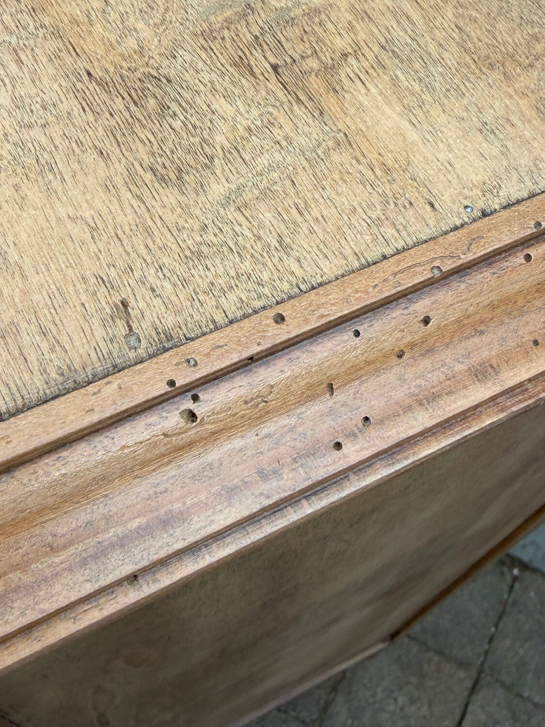 Art Deco glass-fronted Parisian buffet in raw wood