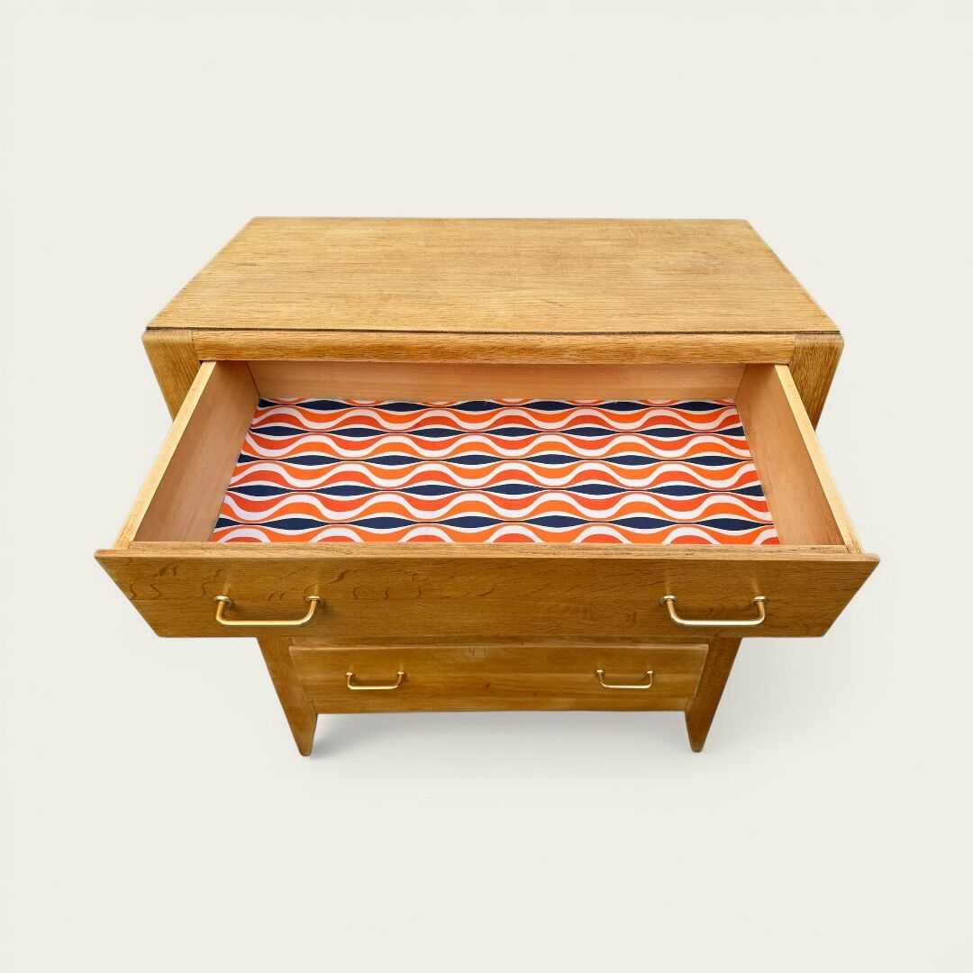 Vintage chest of drawers with tapered legs, solid raw oak, 1960.
