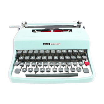 Typewriter, olivetti lettera 32 blue pastel