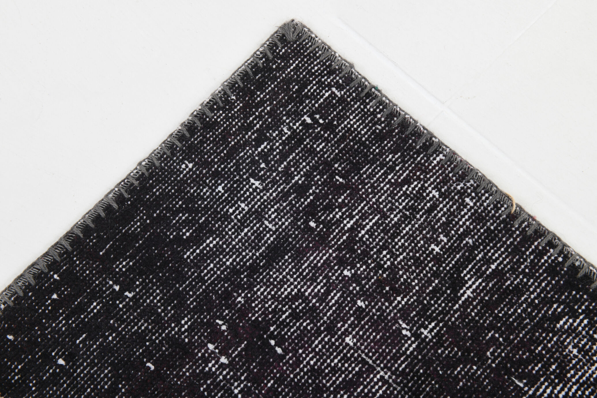 7x10 distressed black & gray vintage rug, 299x203cm