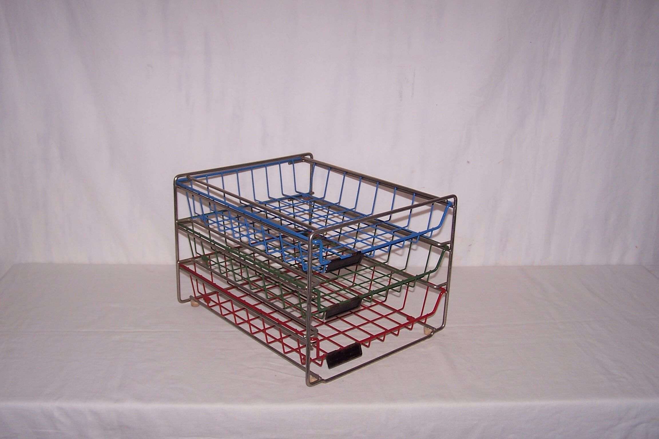 Schwarzwald 50s office shelves