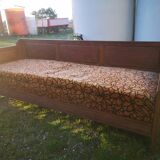 Art Deco banquette in its original condition.