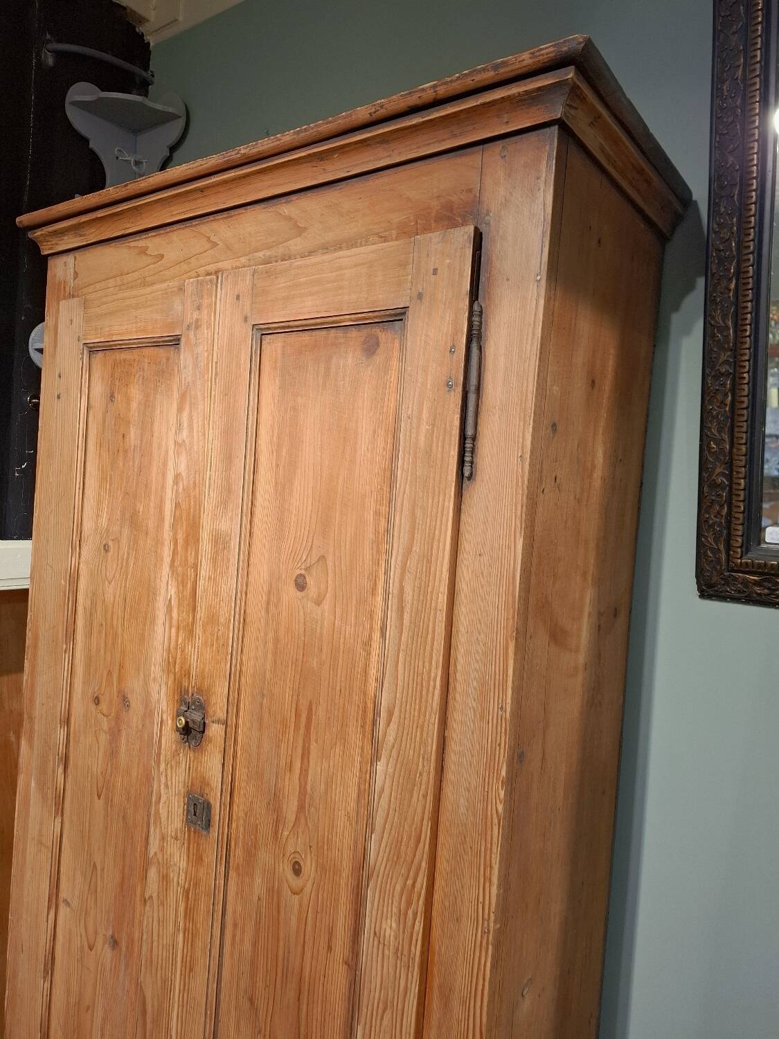 Armoire Parisienne