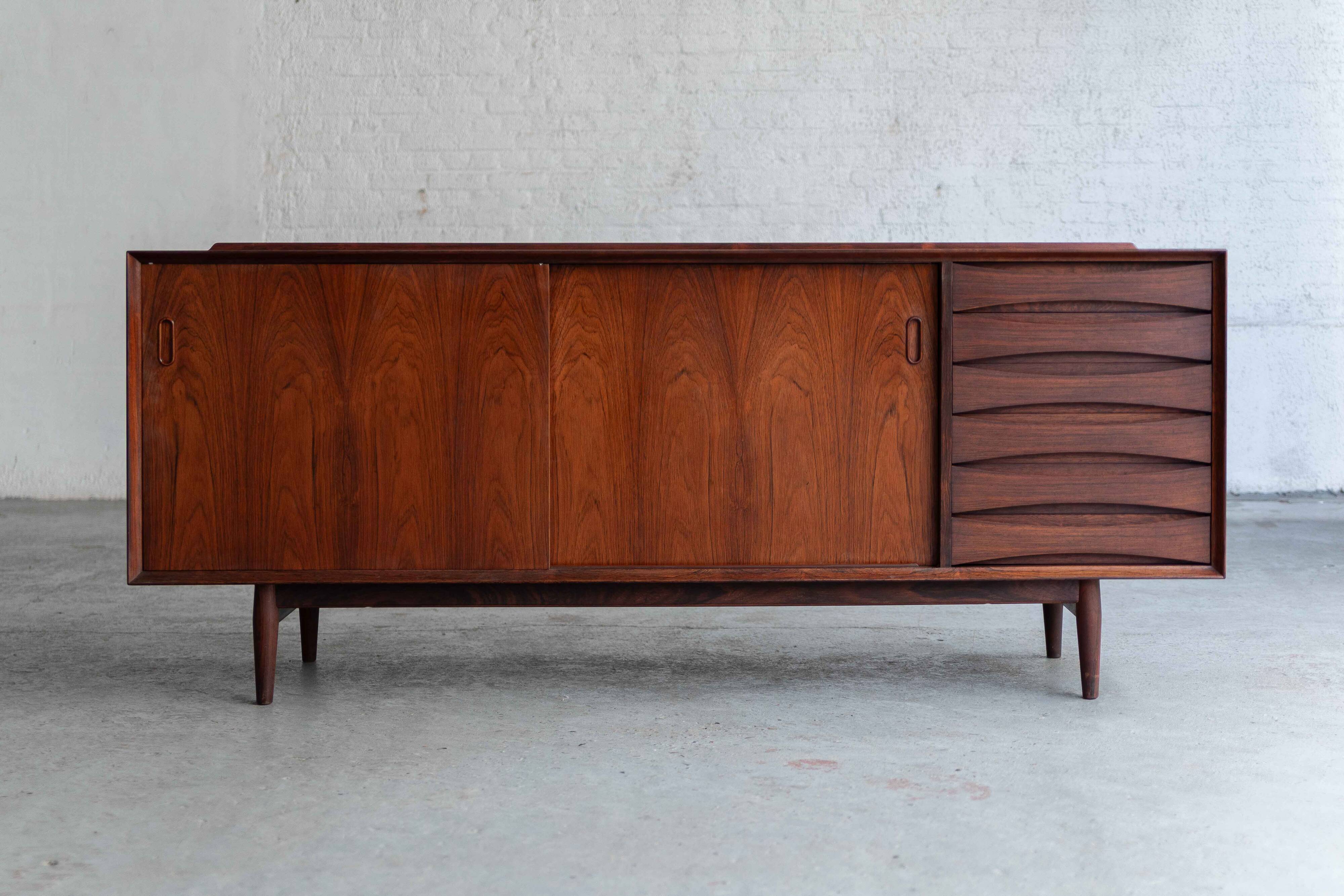 Sideboard 'OS 29' by Arne Vodder