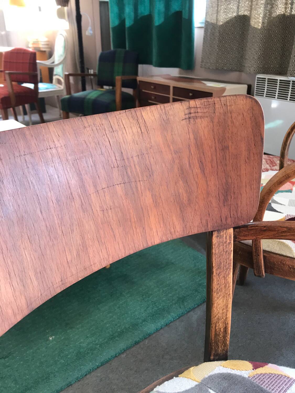Thonet chair with armrests in perfect condition.
