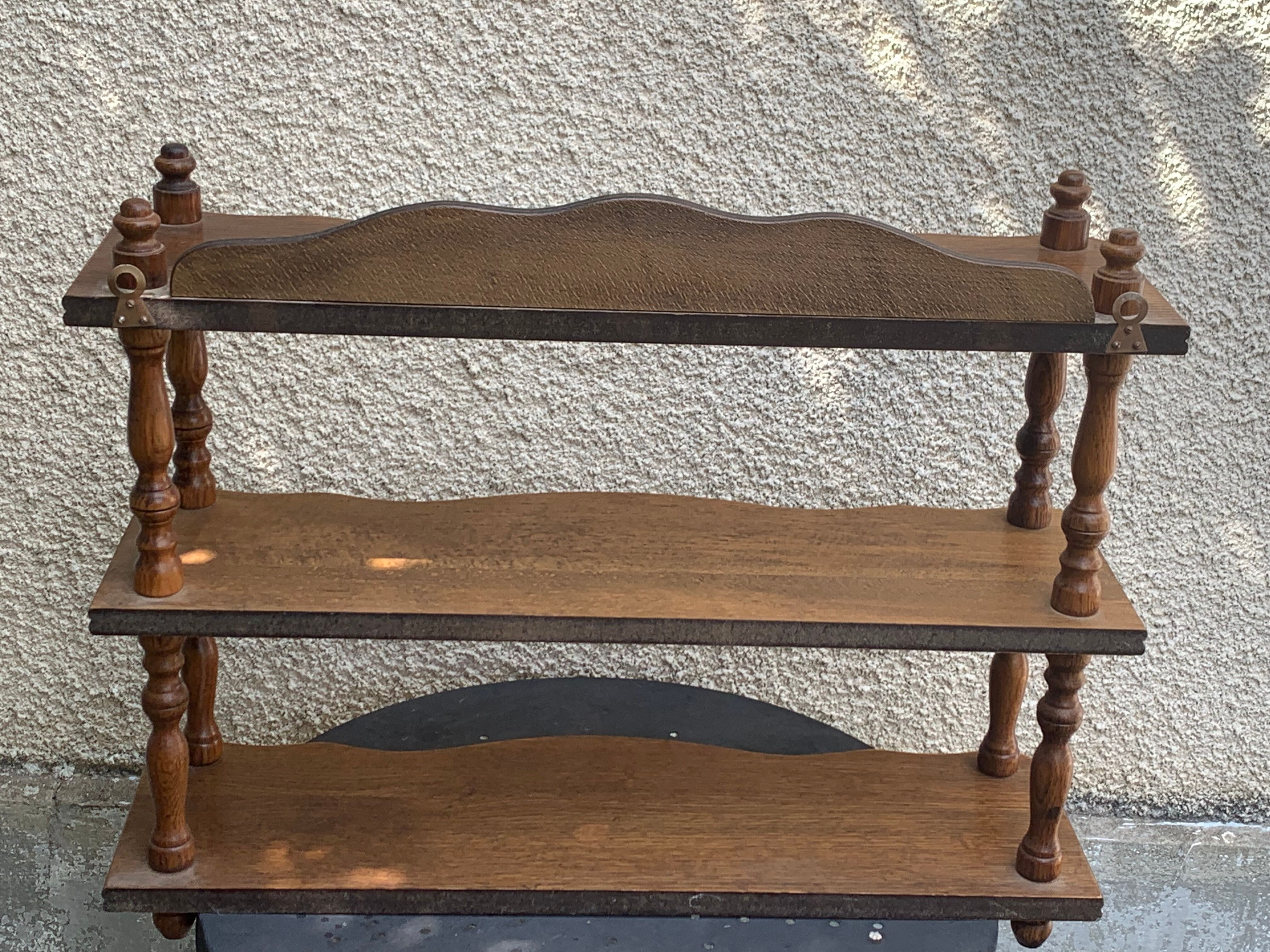 Shelf, 3 shelves, turned wood and vintage varnish