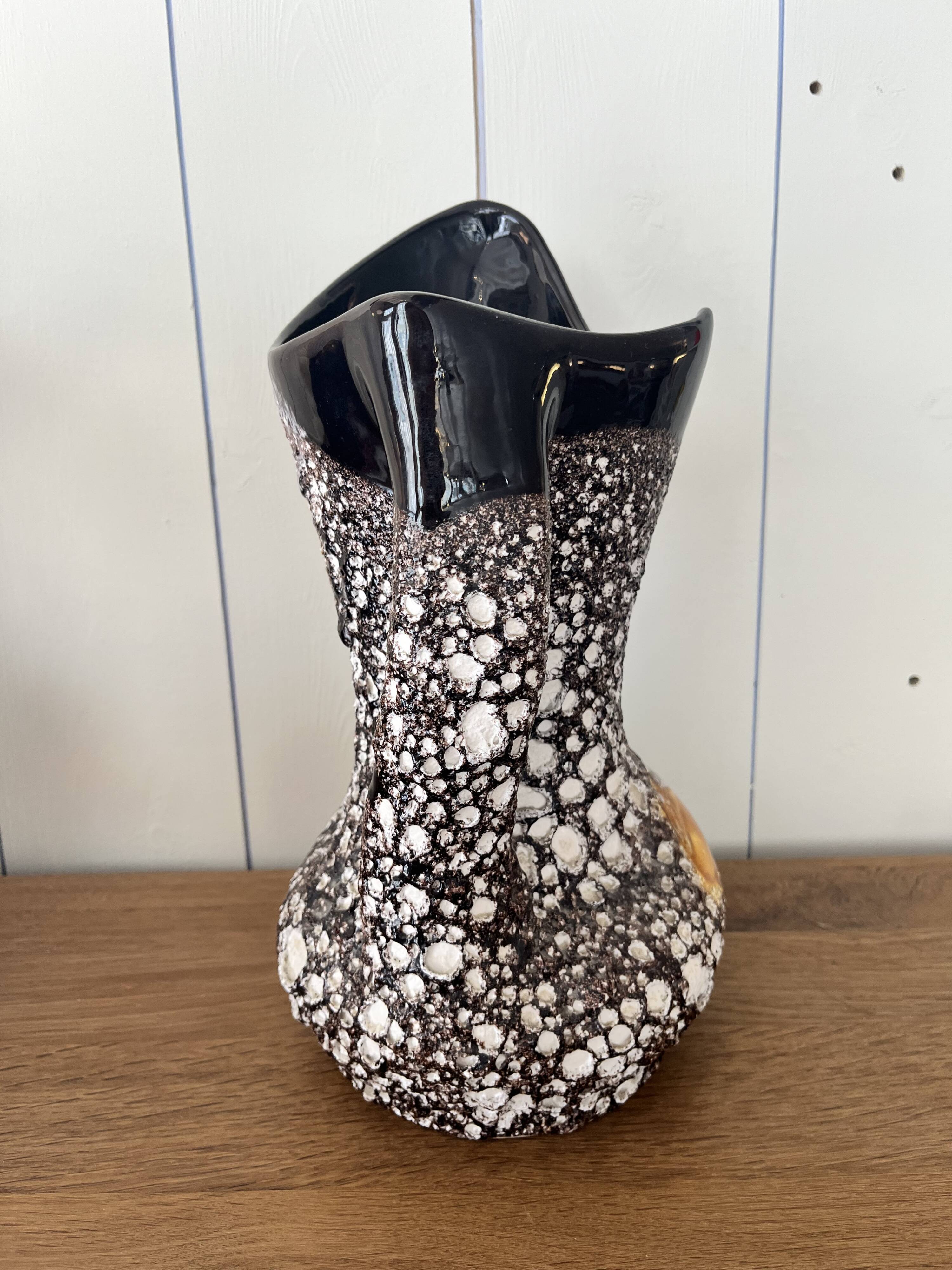Pichet, vase en céramique écume de mer