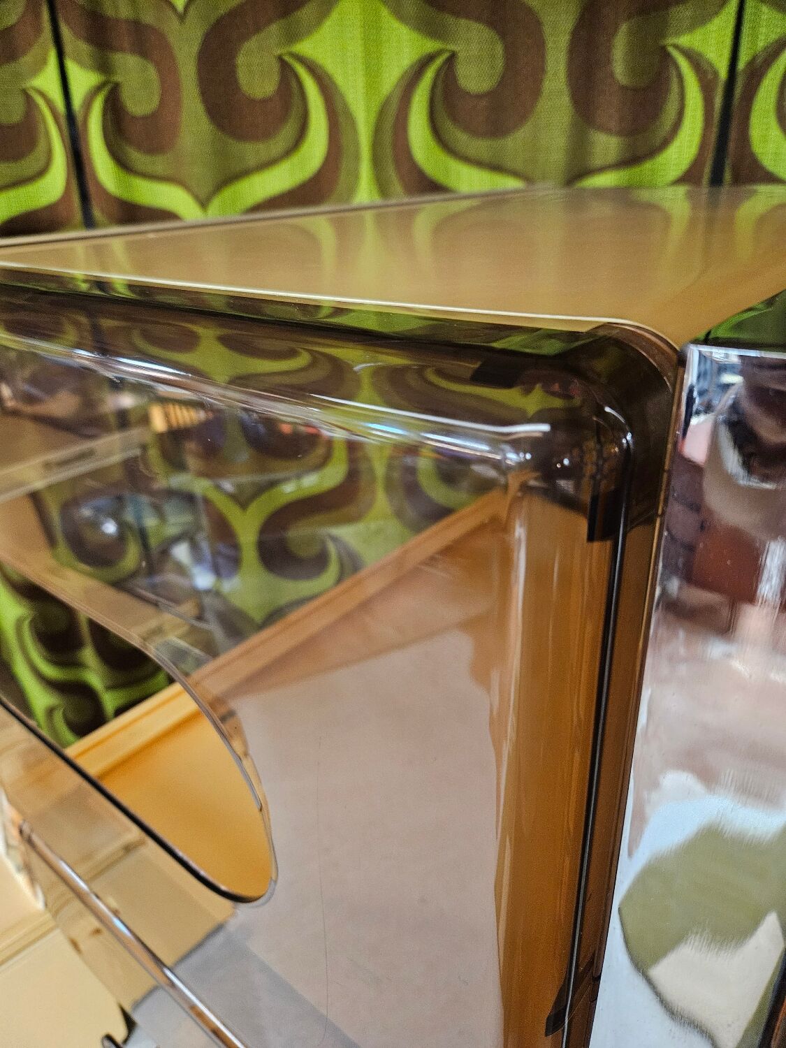 "Space-Age smoked plexiglass library set 1970"